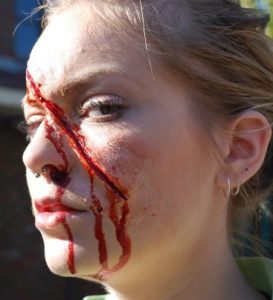 Face Slash - Model Charlotte Sta